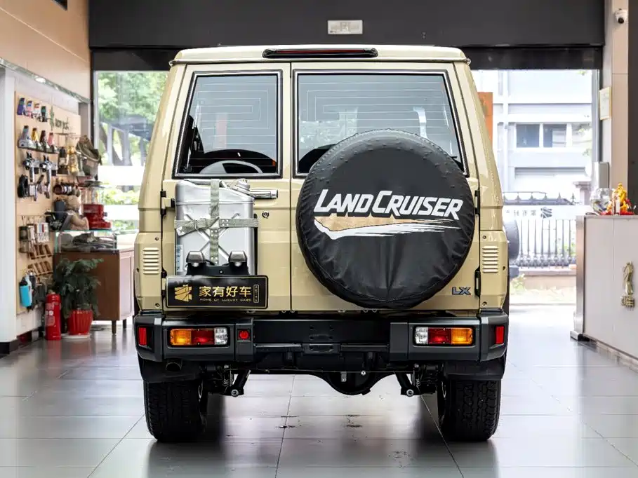Toyota Land Cruiser — миниатюра 5