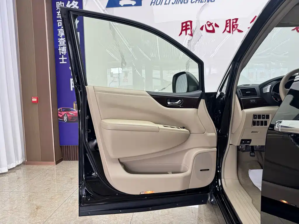 Nissan Quest — миниатюра 17