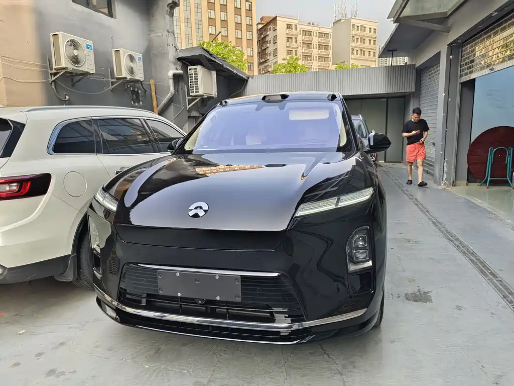 NIO ES8 2026 мест Executive Luxury
