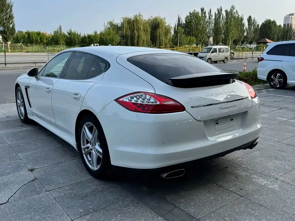 Porsche Panamera — миниатюра 4