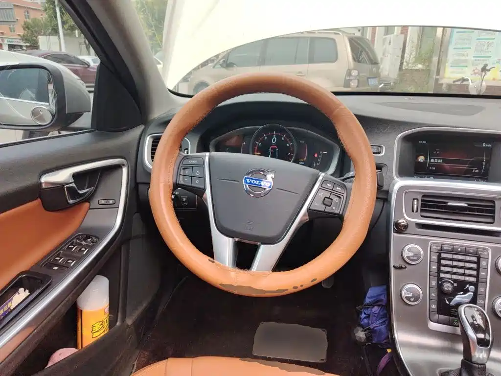 Volvo S60 — миниатюра 6