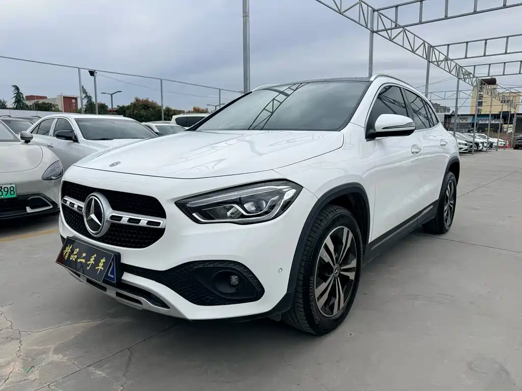Mercedes-Benz GLA