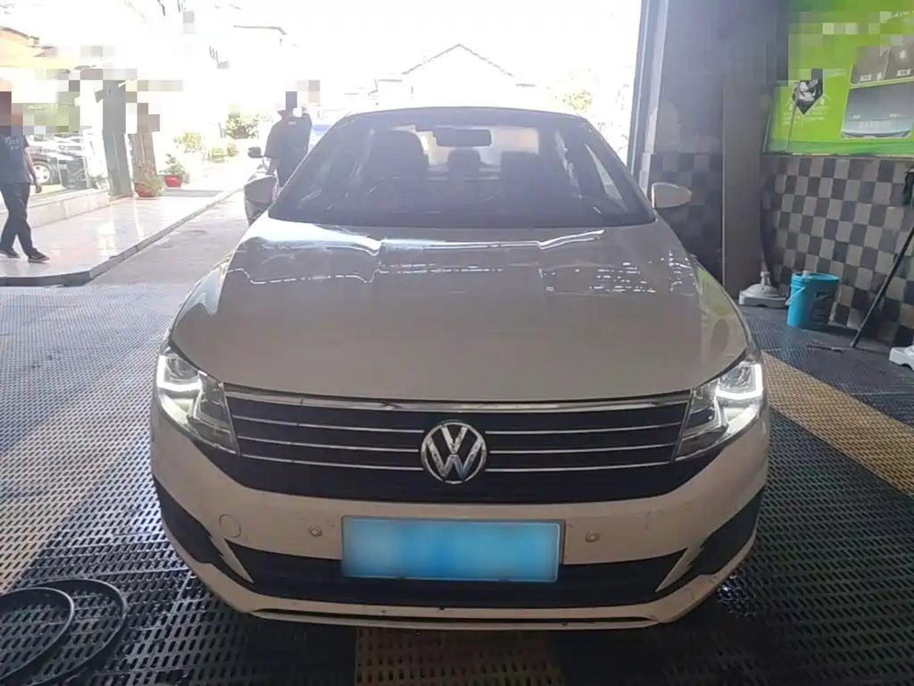 Volkswagen Lavida — миниатюра 3