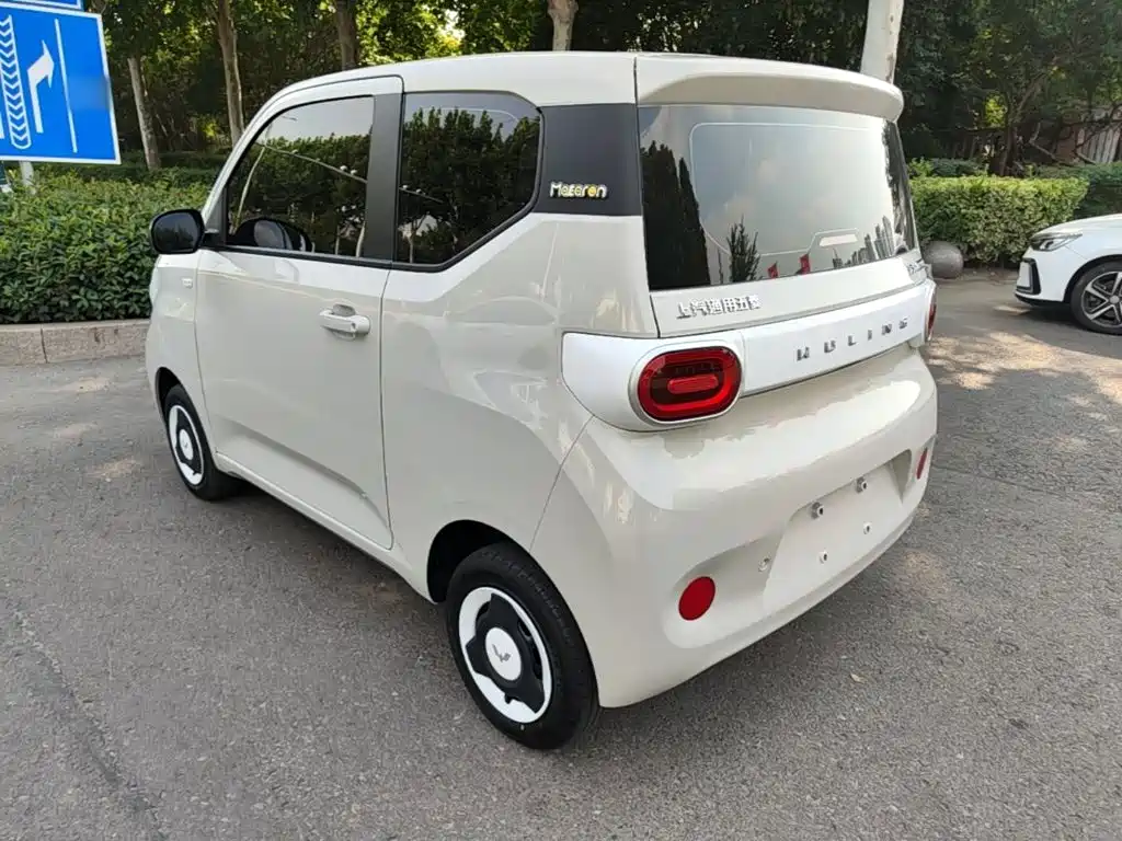 Wuling MINIEV — миниатюра 5