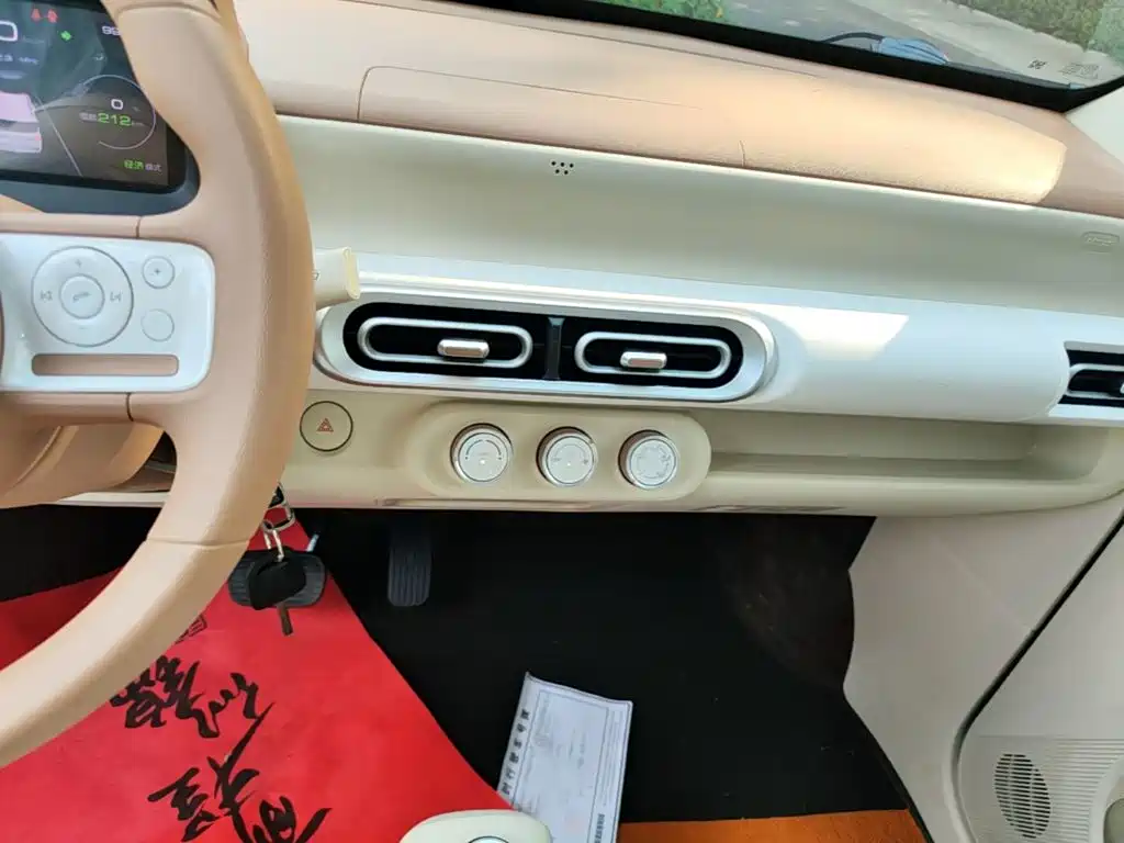 Wuling MINIEV — миниатюра 13