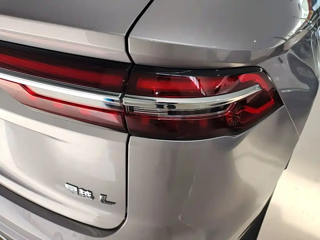 Geely Xingyue L — миниатюра 8
