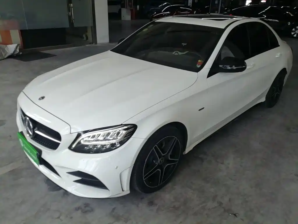 Mercedes-Benz C-Class — миниатюра 2