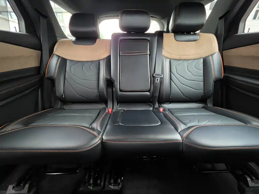 Ford Explorer — миниатюра 13