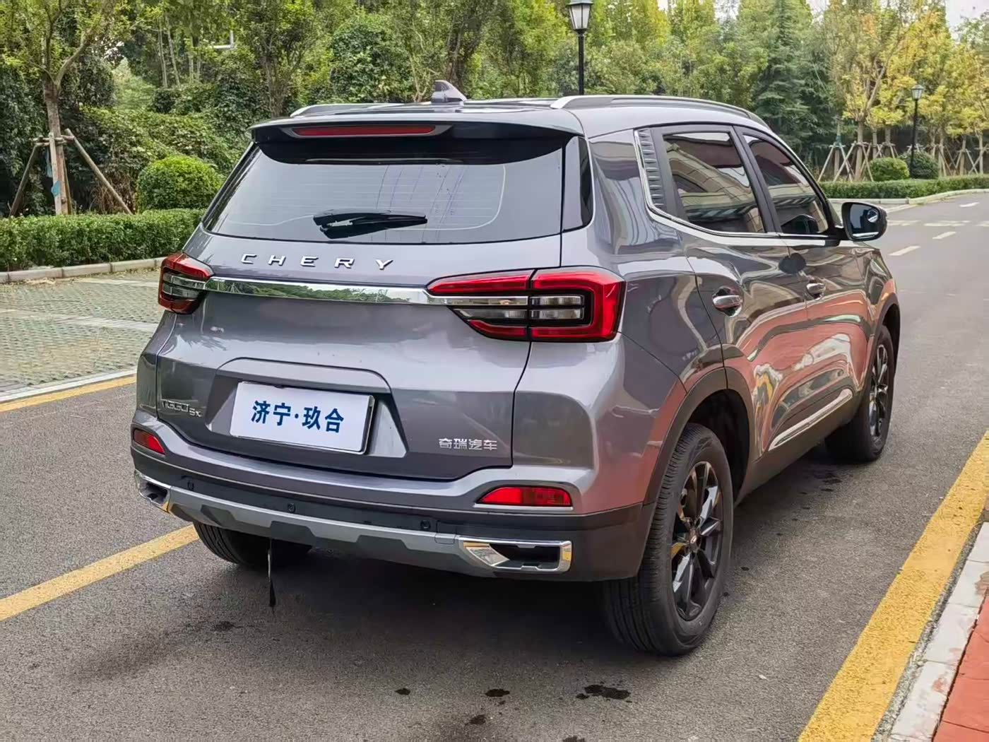 CHERY Tiggo 5x 1.5 л 2024 г. Серебристо-серый, пробег 12000 км