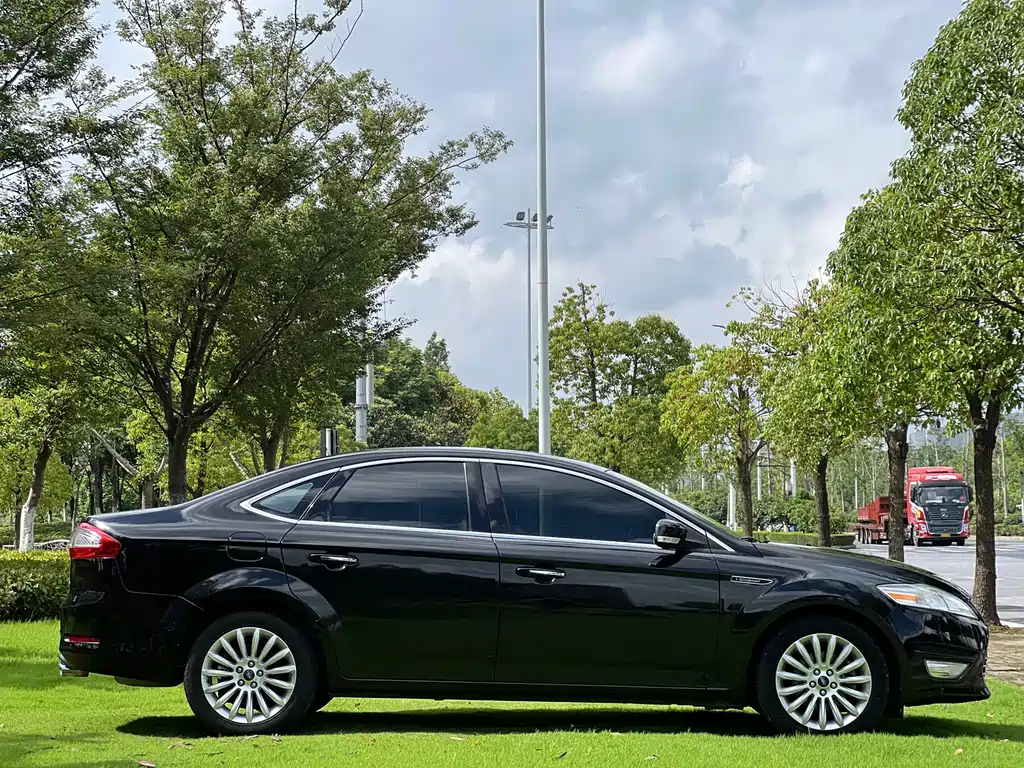 Ford Mondeo Zhisheng — миниатюра 23