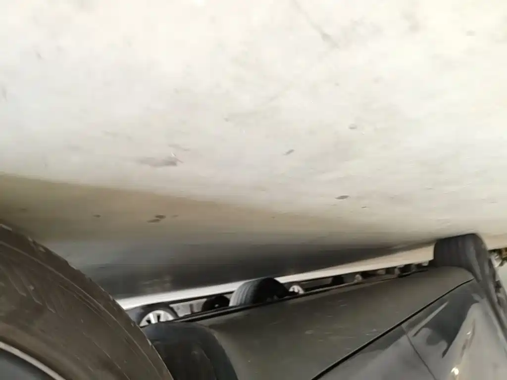 Tesla Model Y — миниатюра 22