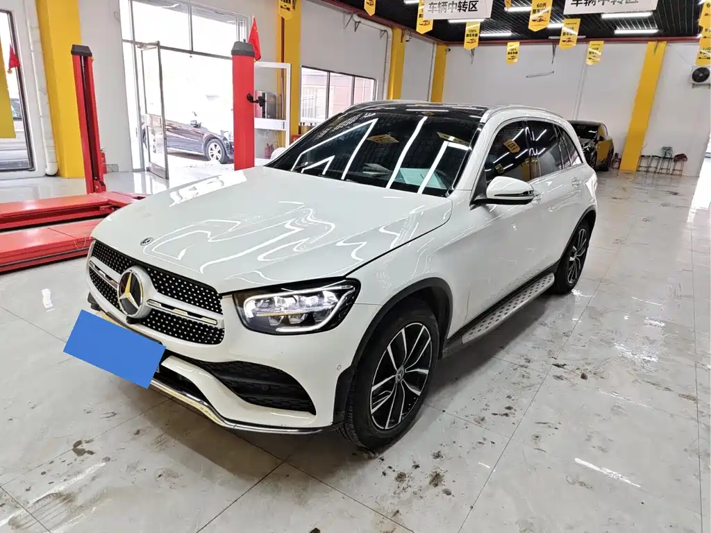 MERCEDES-BENZ GLC