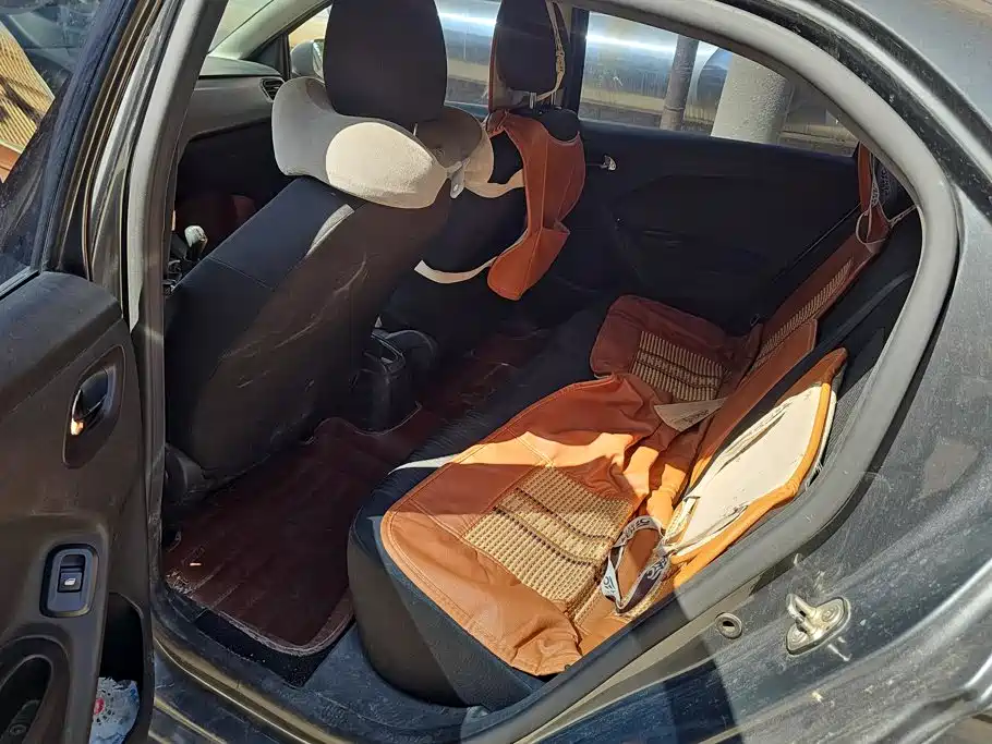Citroen Elysee — миниатюра 11