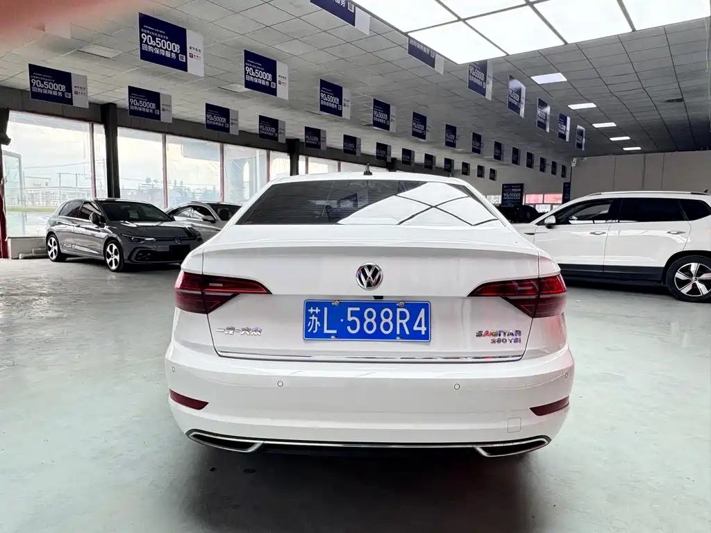 Volkswagen Sagitar — миниатюра 7