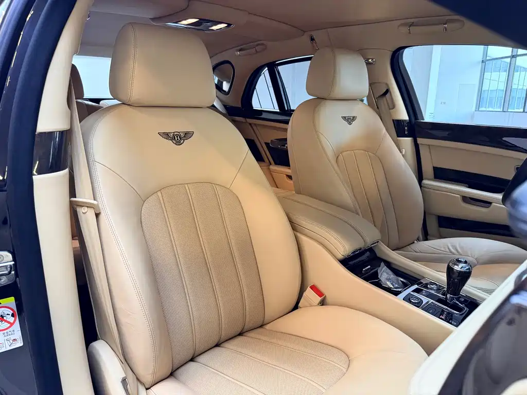Bentley Mulsanne — миниатюра 14