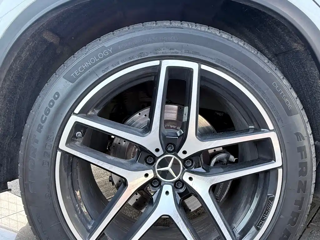 Mercedes-Benz GLE Coupe AMG — миниатюра 15