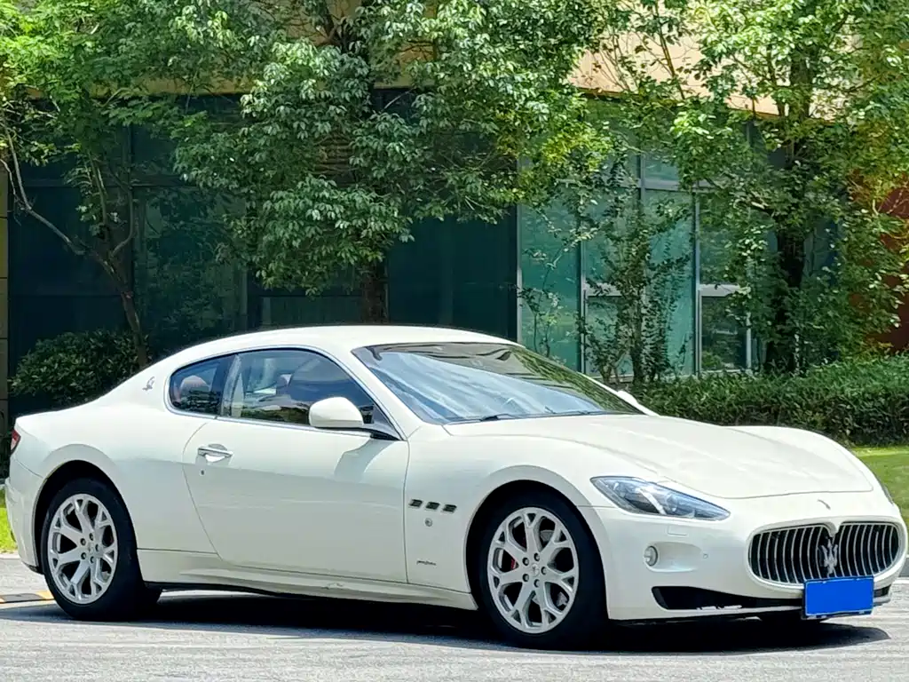 Maserati GranTurismo — миниатюра 3