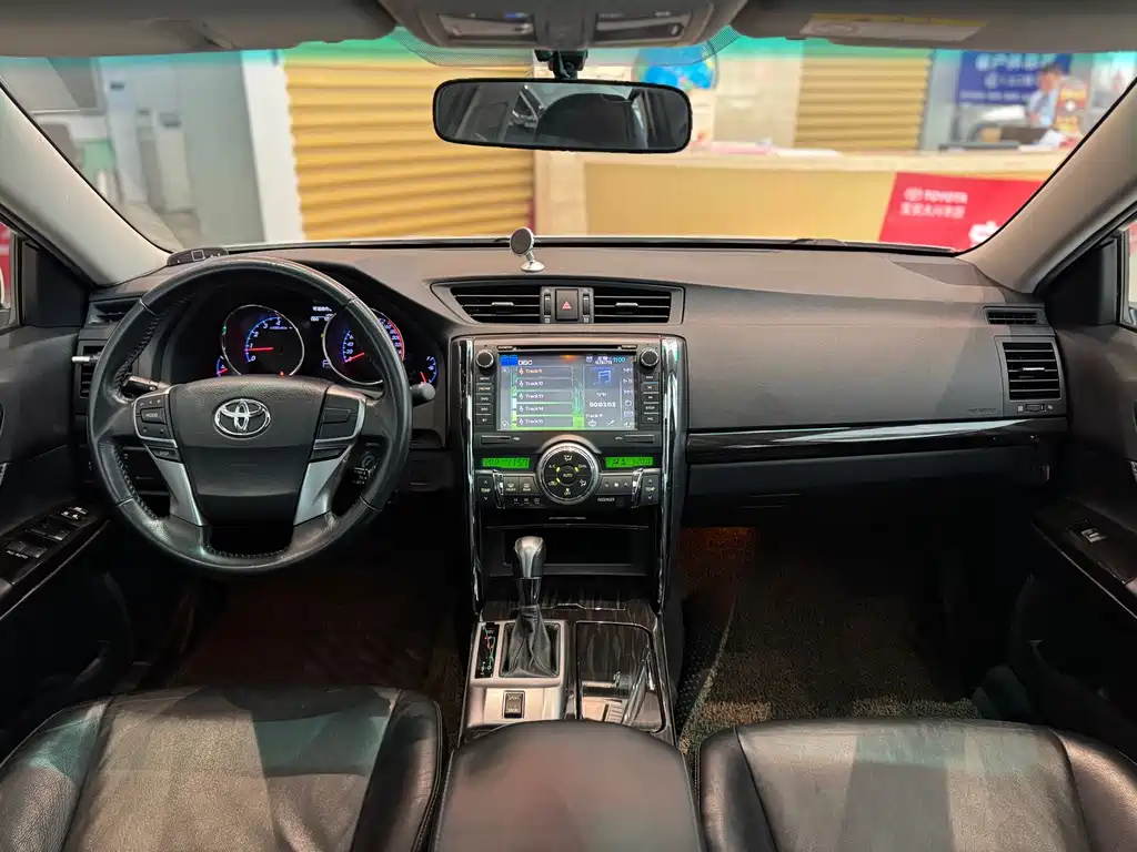 Toyota Reiz — миниатюра 13