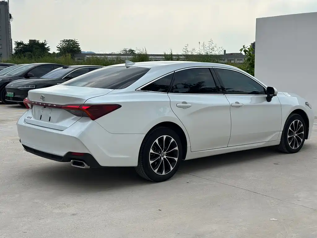 Toyota Avalon — миниатюра 17