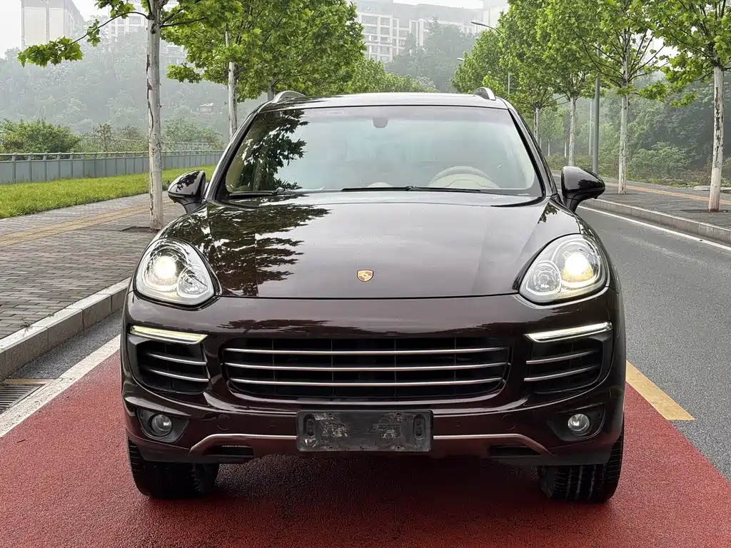 Porsche Cayenne — миниатюра 2