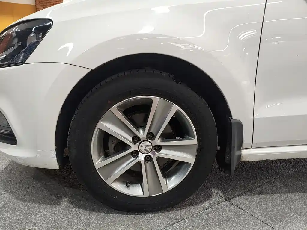 Volkswagen Polo — миниатюра 15