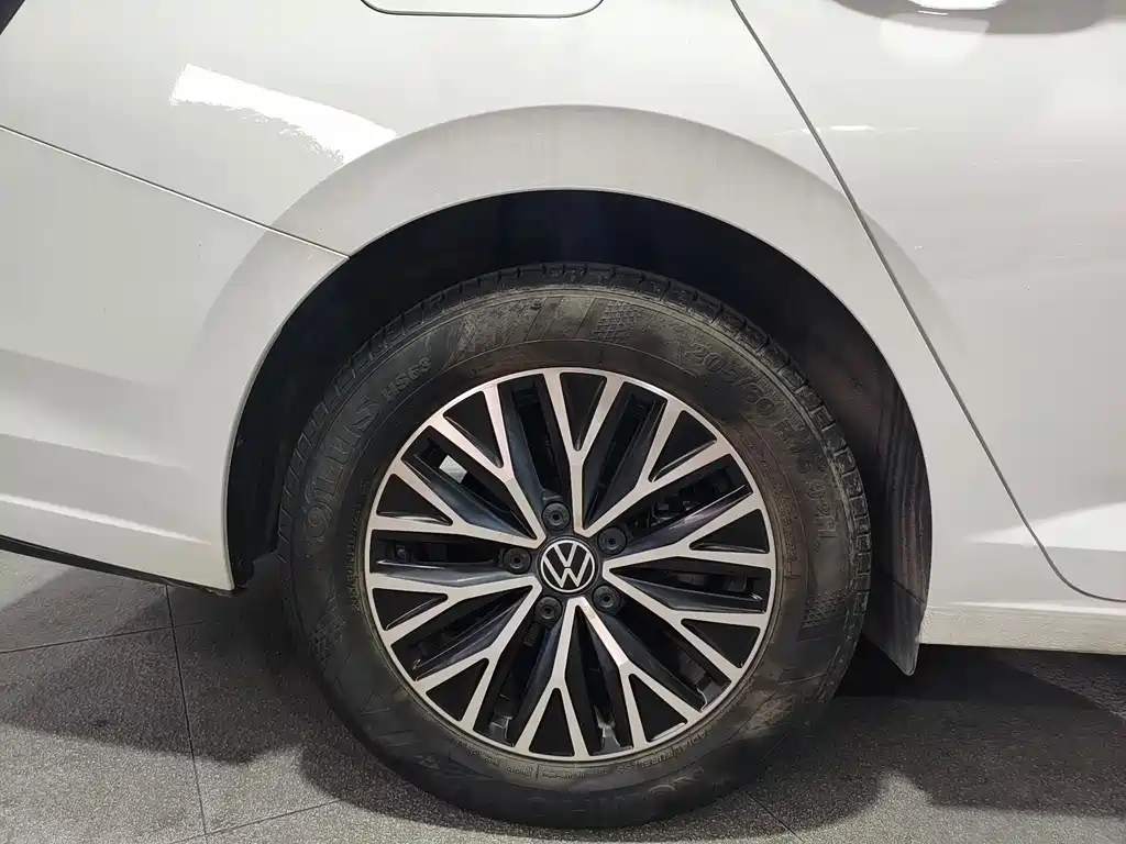 Volkswagen Sagitar — миниатюра 18
