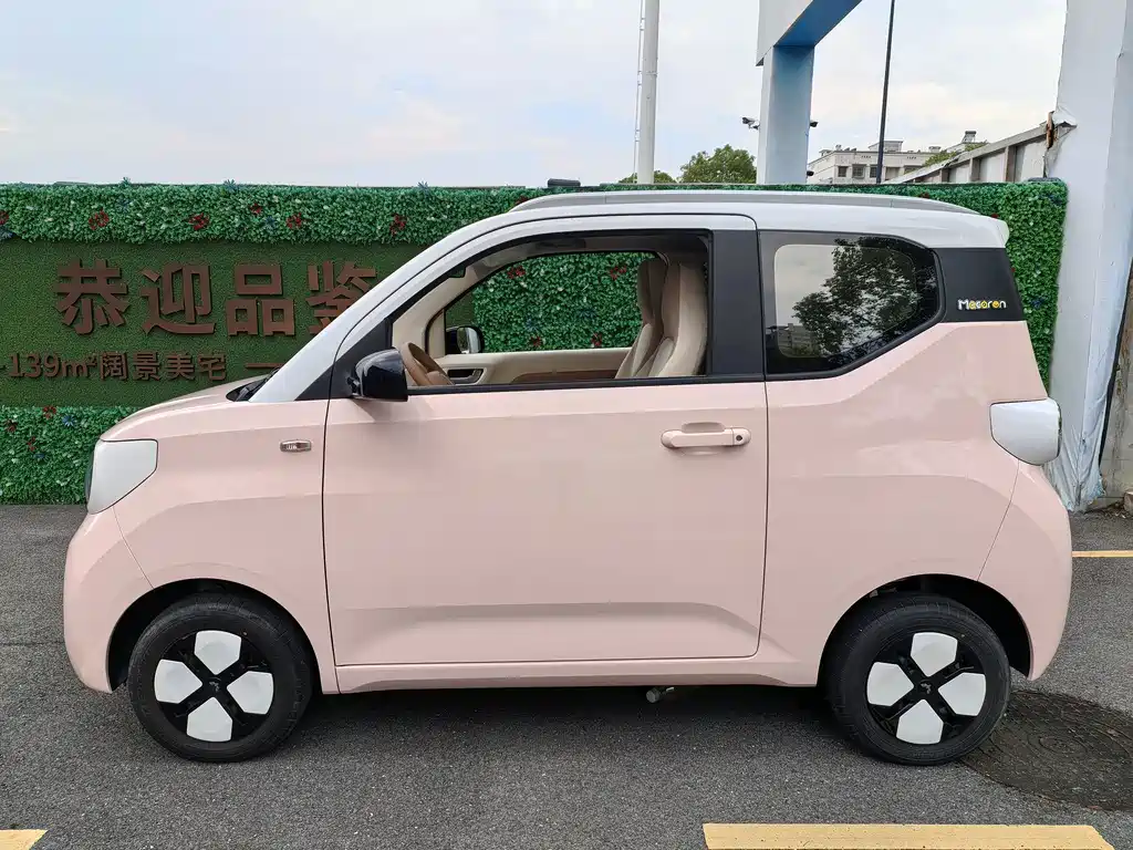 Wuling MINIEV — миниатюра 3