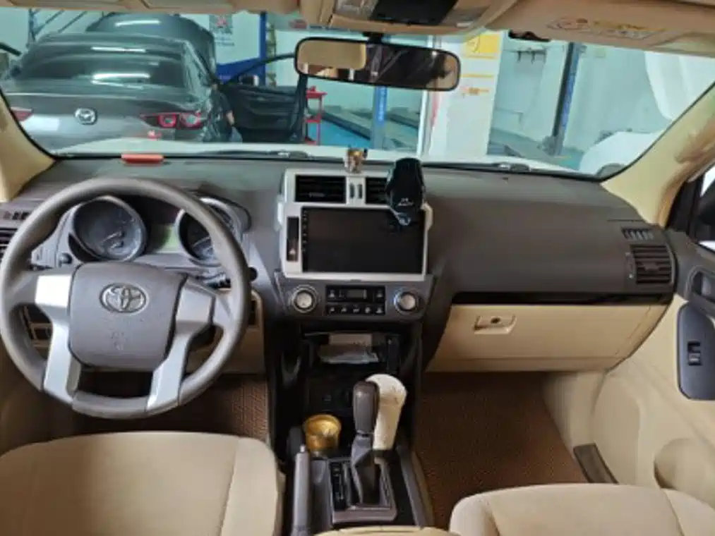 Toyota Prado (Import) — миниатюра 5