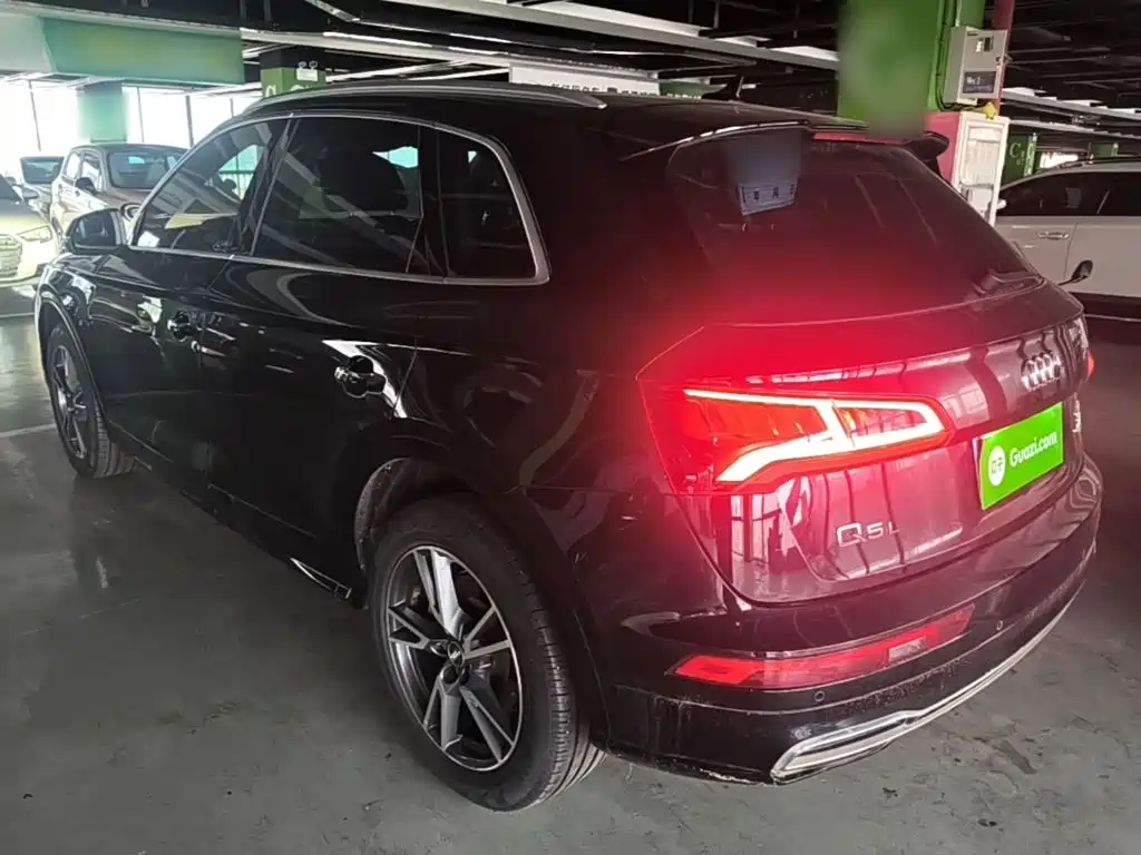 Audi Q5L — миниатюра 5