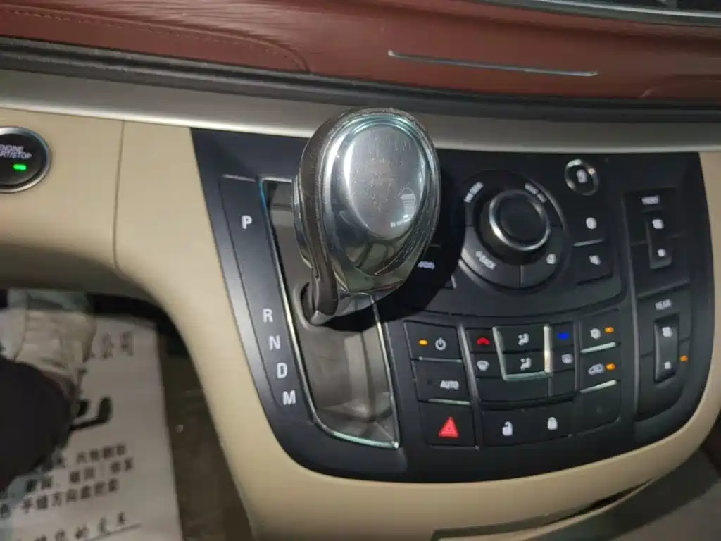 Buick GL8 — миниатюра 14