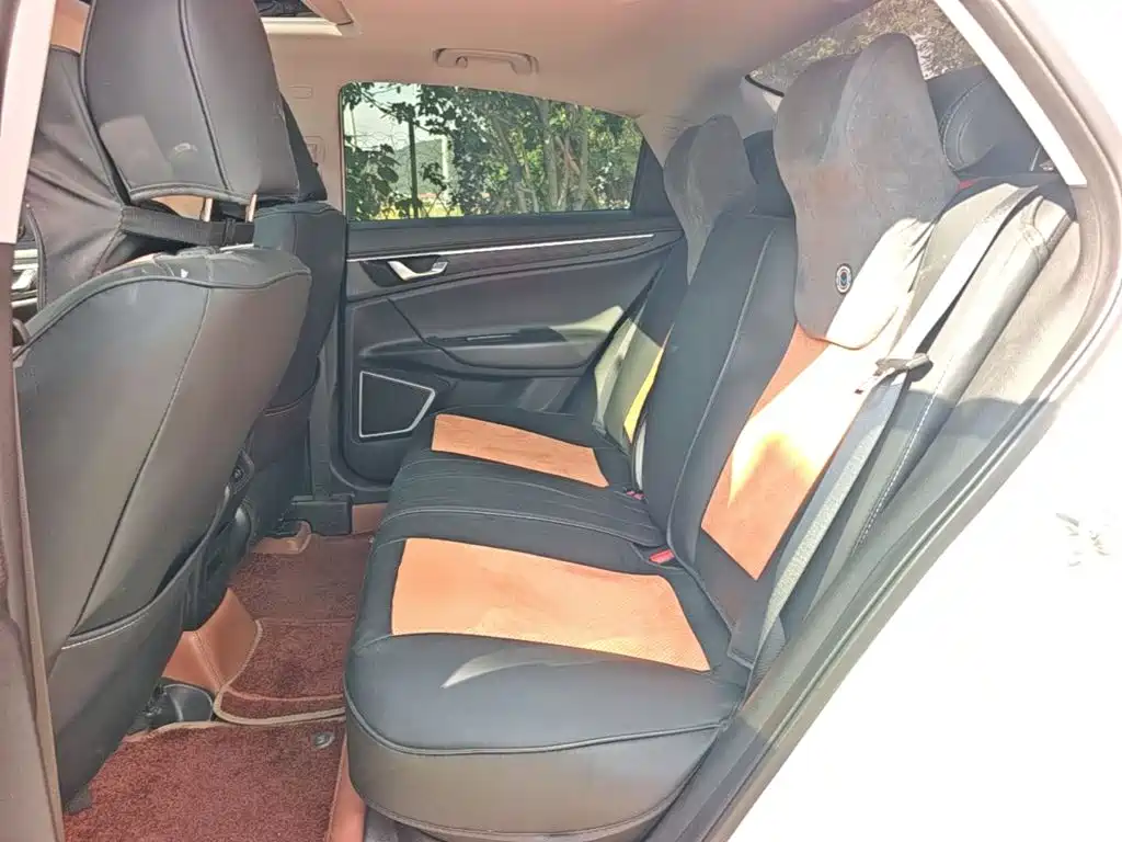 Geely Emgrand GL — миниатюра 17