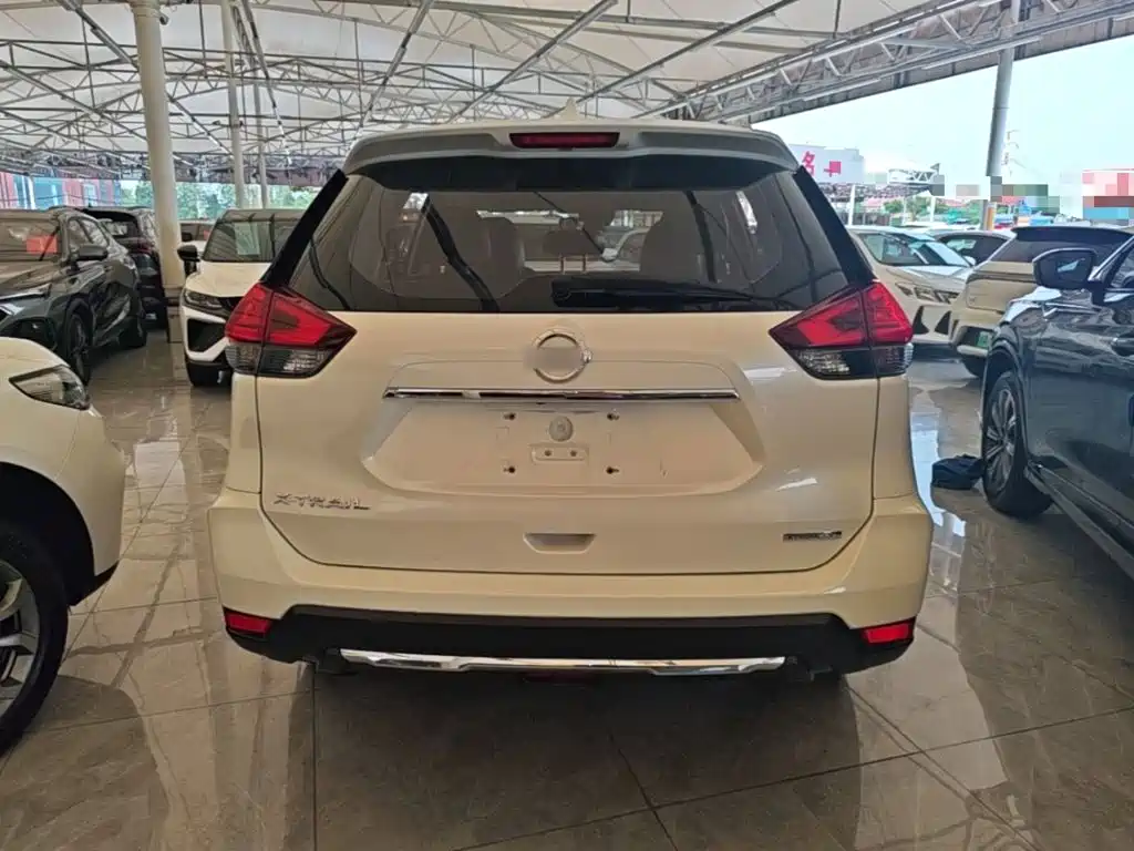 Nissan X-Trail — миниатюра 6