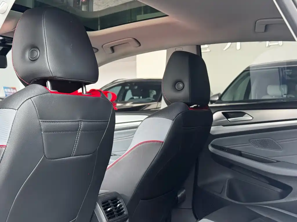 Volkswagen Lamando — миниатюра 10