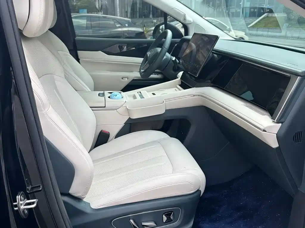 BYD Xia — миниатюра 14