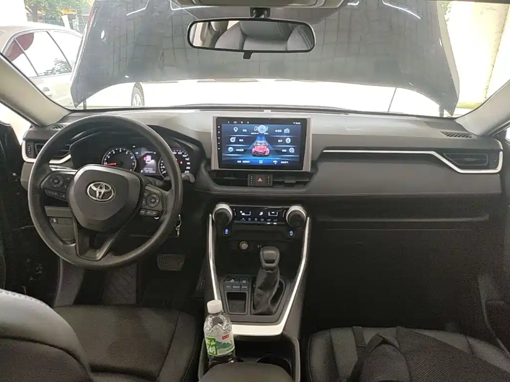 Toyota Wildlander — миниатюра 10