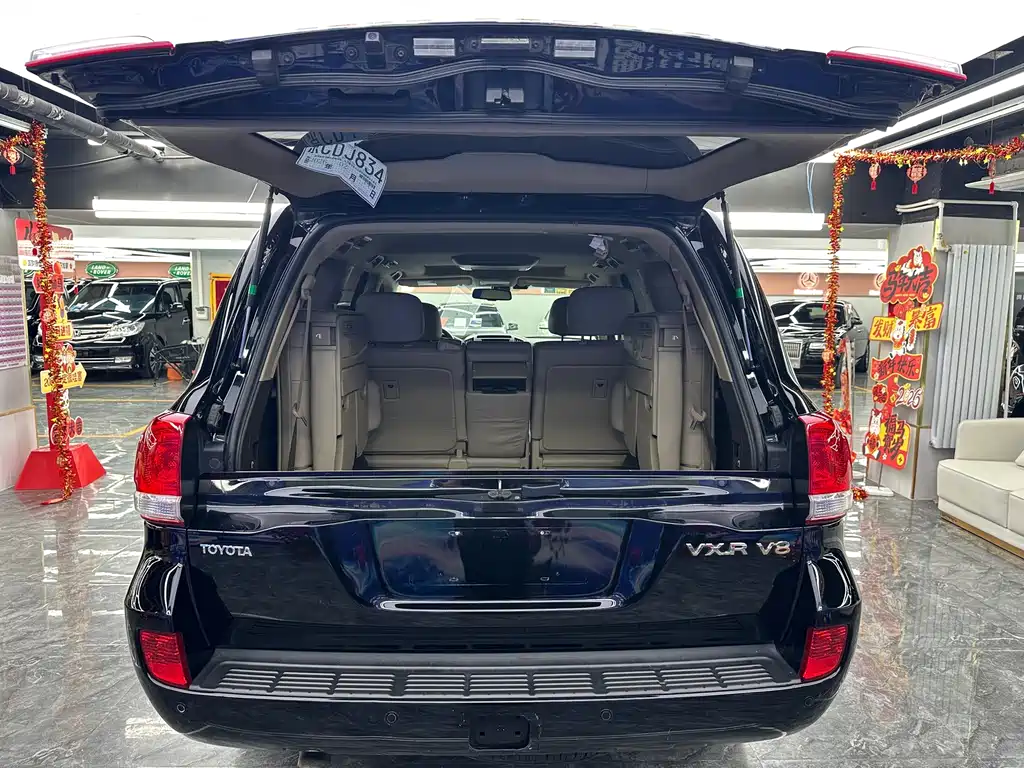 Toyota Land Cruiser — миниатюра 13