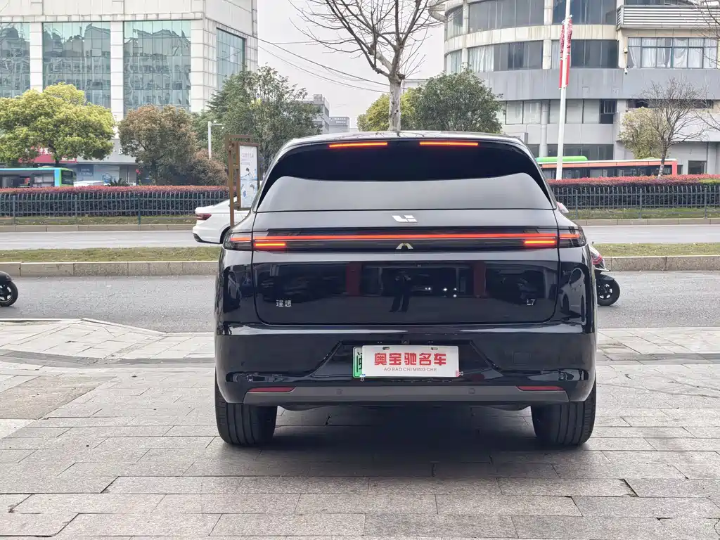 Li Auto IDEAL L7