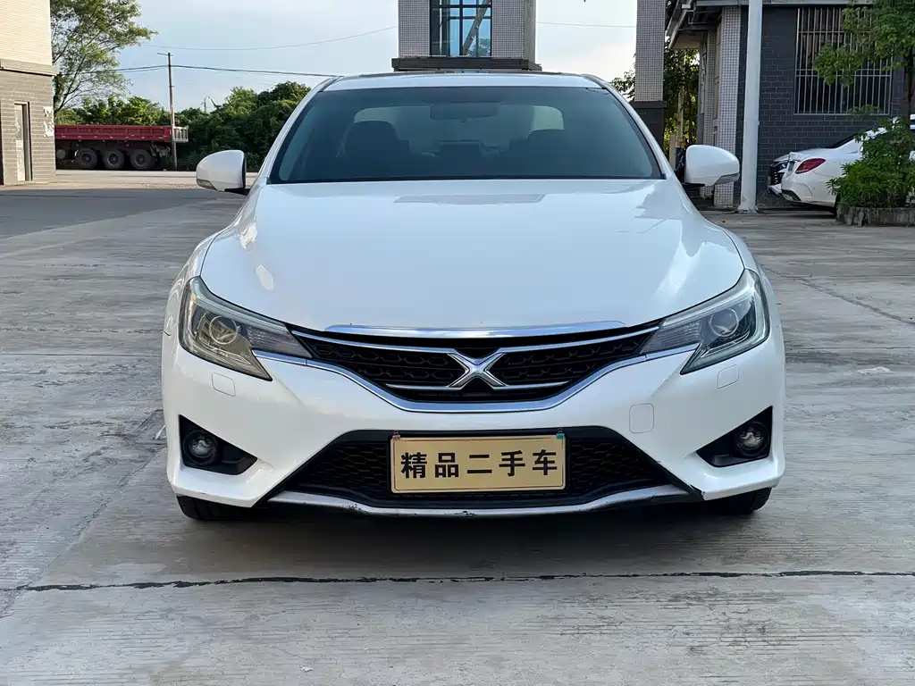 Toyota Reiz — миниатюра 3