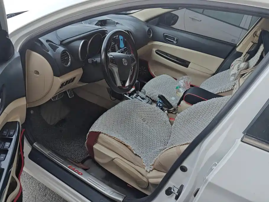Changan Eado — миниатюра 9