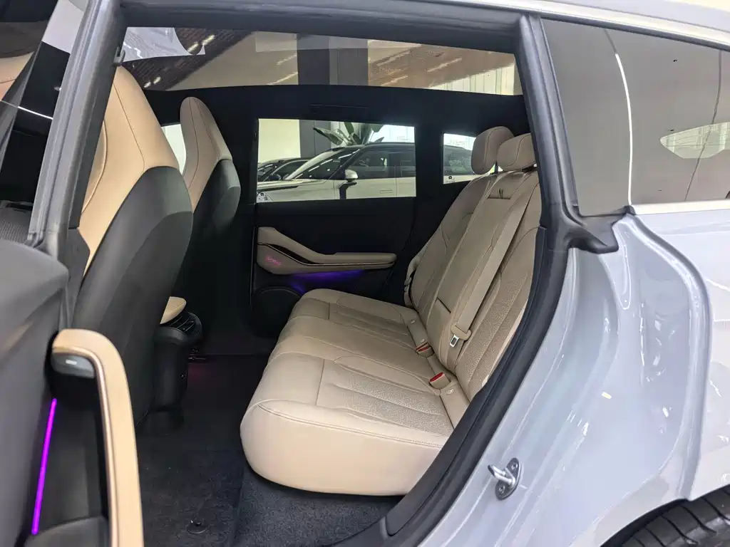 NIO ET5T — миниатюра 12