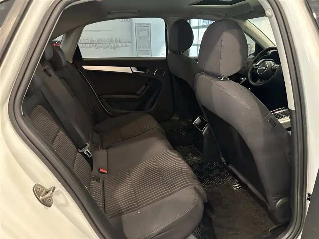 Audi A4L — миниатюра 8