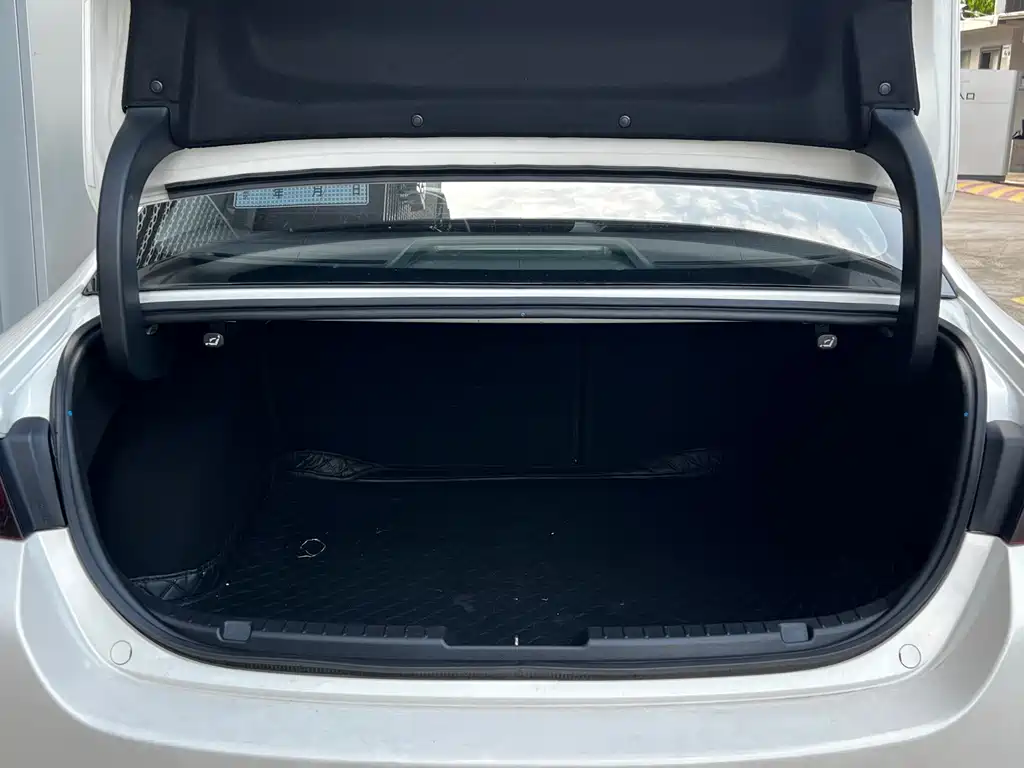 Mazda 3 Axela — миниатюра 22