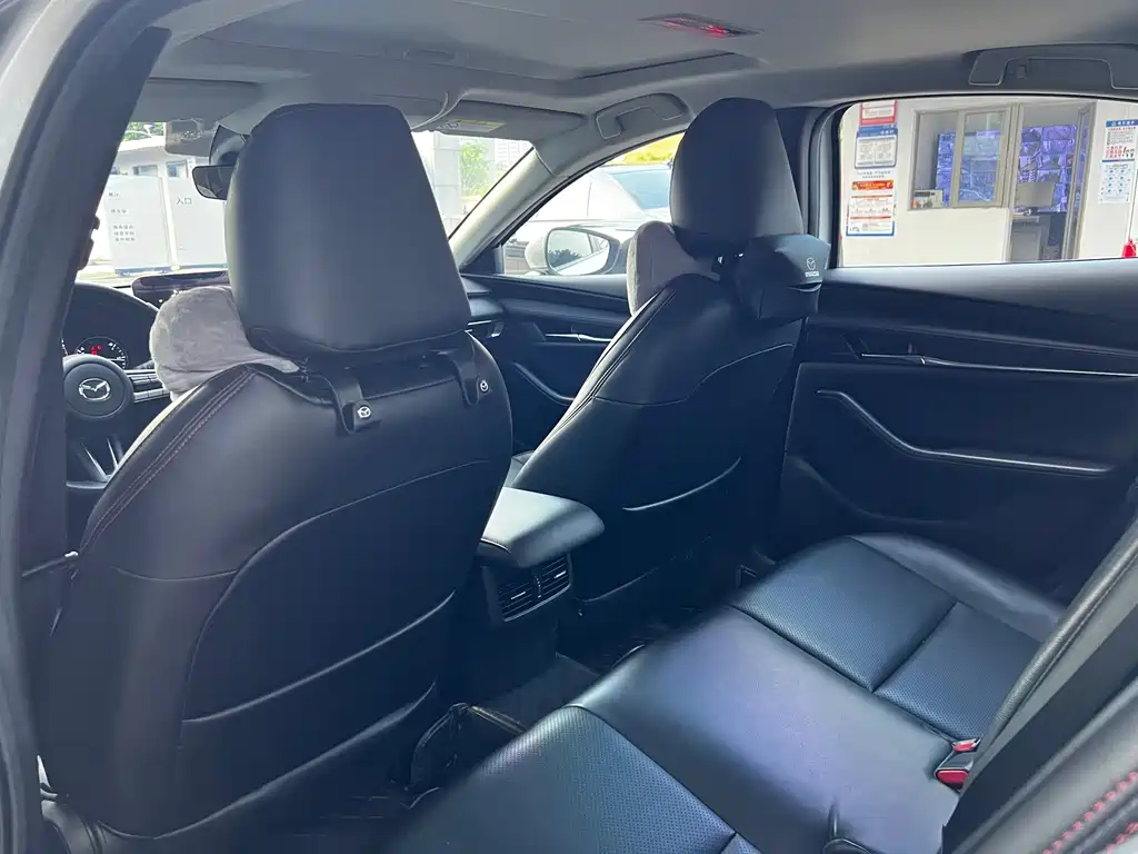 Mazda 3 Axela — миниатюра 17
