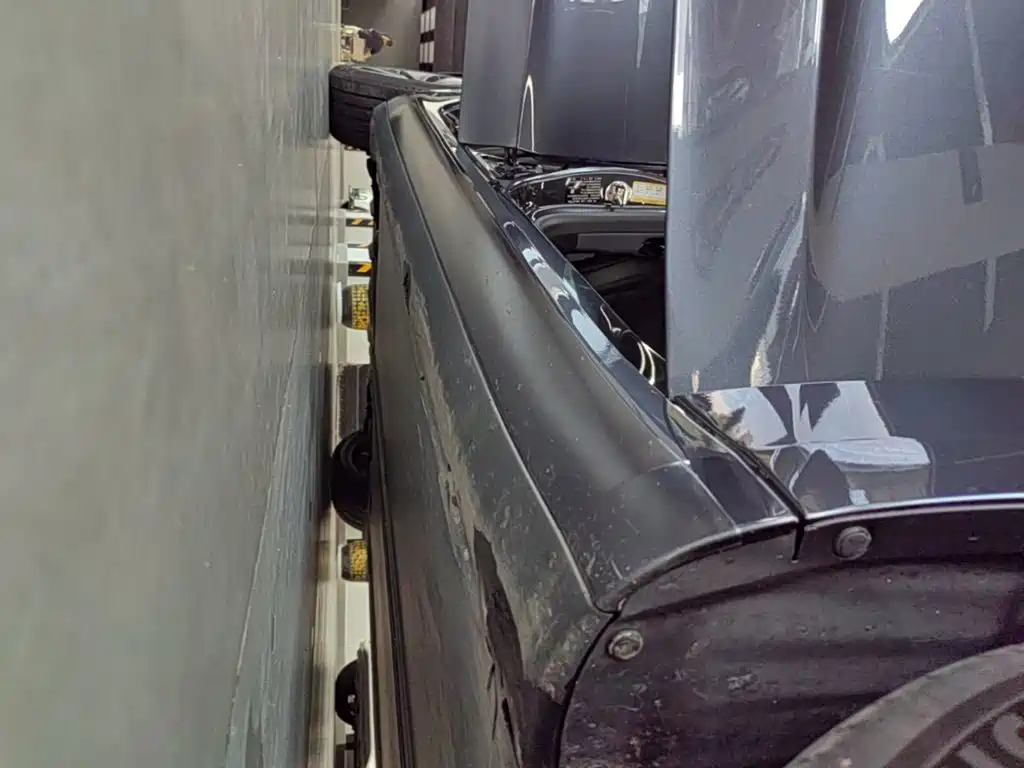 Tesla Model 3 — миниатюра 21