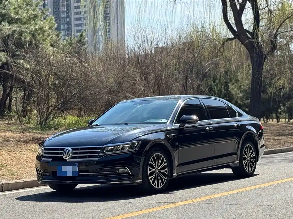 Купить Volkswagen Phideon