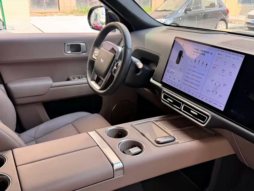 Li Auto Li L8 — миниатюра 14