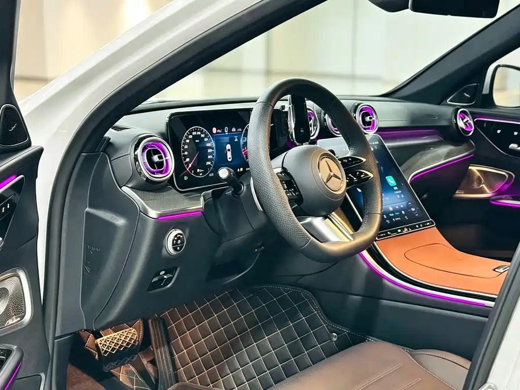Mercedes-Benz C-Class — миниатюра 6