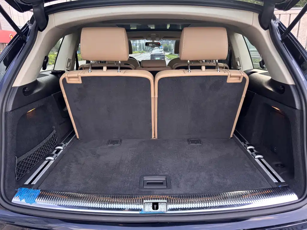 Audi Q7 — миниатюра 25
