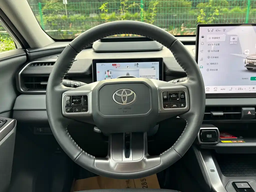 Toyota Wildlander — миниатюра 12