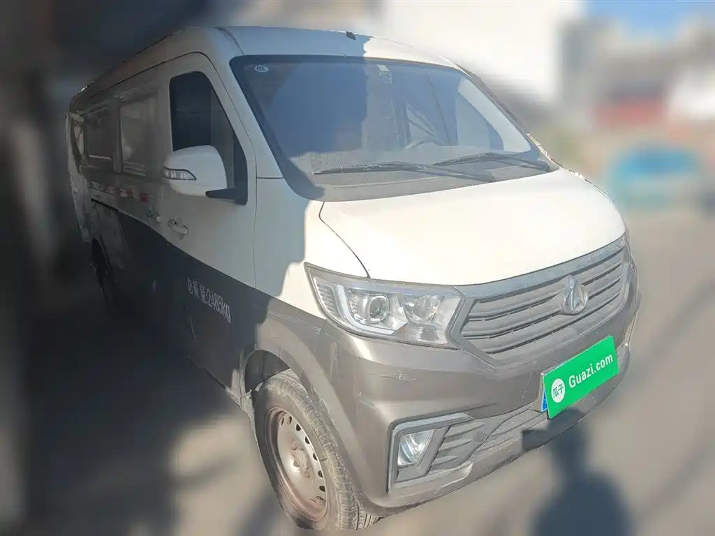 CHANGAN CROSS STAR V7
